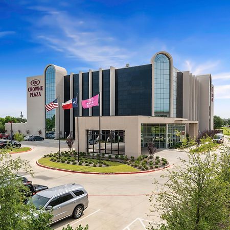 Crowne Plaza Suites Arlington, An Ihg Hotel Exterior photo